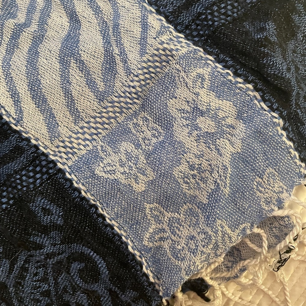 Blue warp/scarf - Picture 3 of 4
